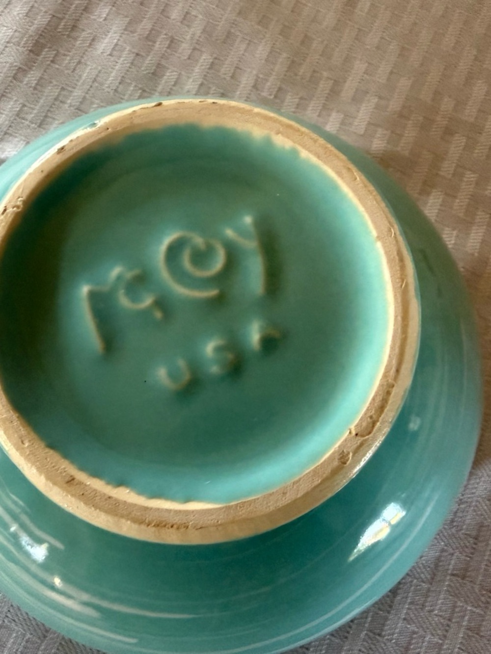 McCoy USA Pottery- Harmony Mist Blue Round Planter 1961 - Picture 3 of 3